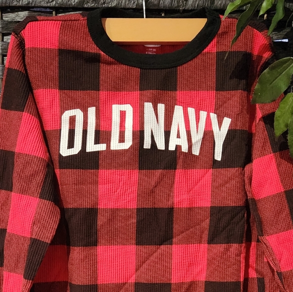 🌟10/10⭐️ Old navy pj tee - Picture 3 of 3